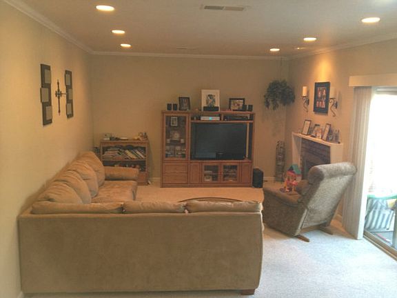 3rd image of 1035 Quicksilver Dr