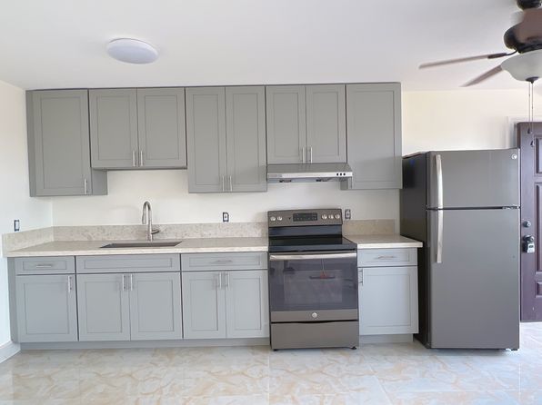 3233 Harding Ave #2