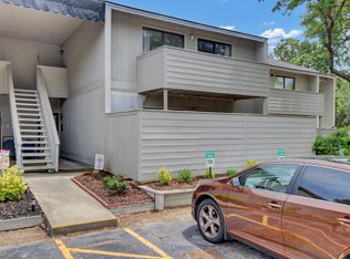 807 Greencastle Dr, Goose Creek, SC 29445
