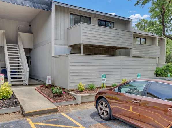 807 Greencastle Dr, Goose Creek, SC 29445