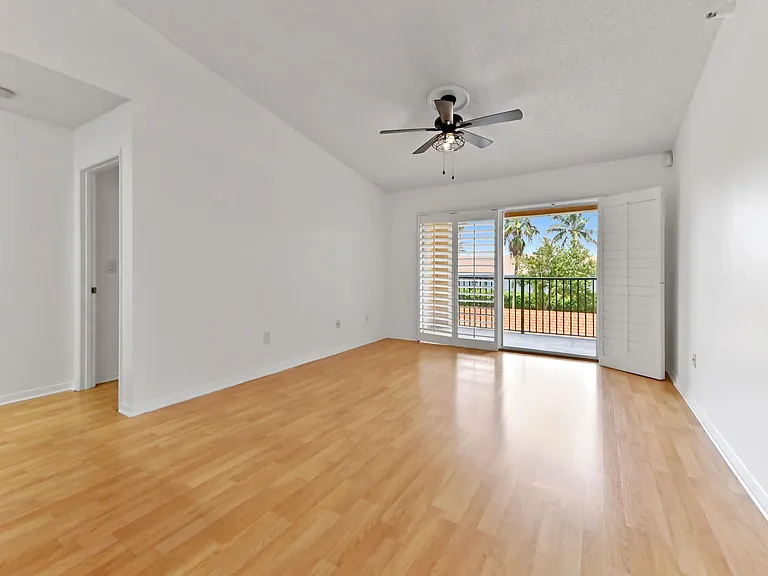 140 Yacht Club Way #307 — Photo 4
