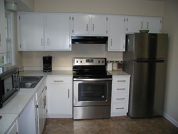 3rd image of 2660 Twinbrooke Ln
