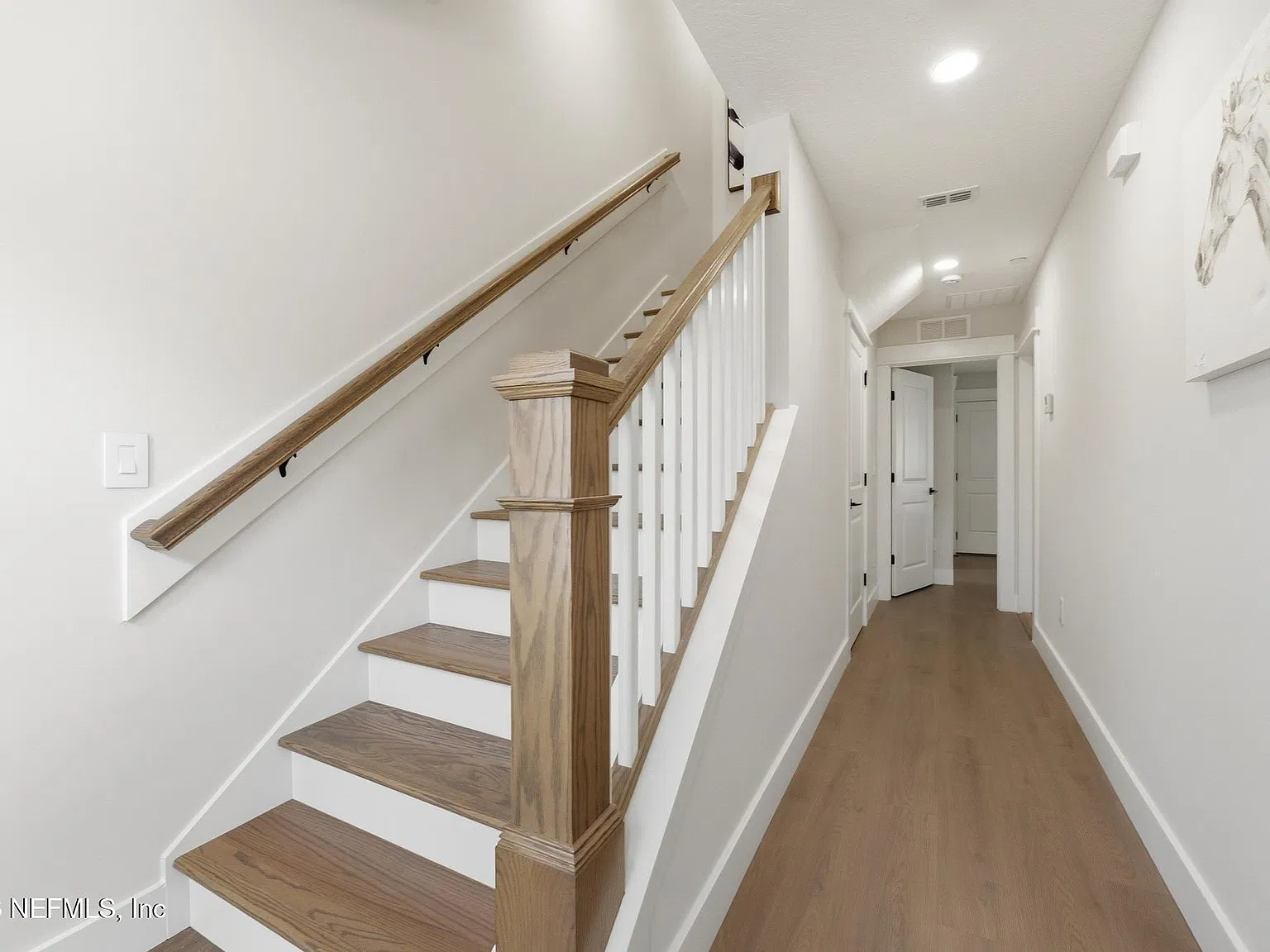 3 bed, 3.5 bath, 1619 sqft, $3,800 — Photo 3