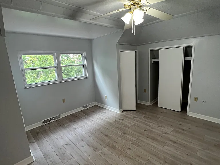 404 Bailey Ave #2 — Photo 13