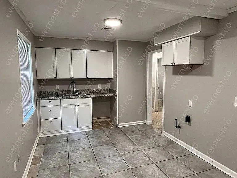 jpg - 3737 Bishop Ave