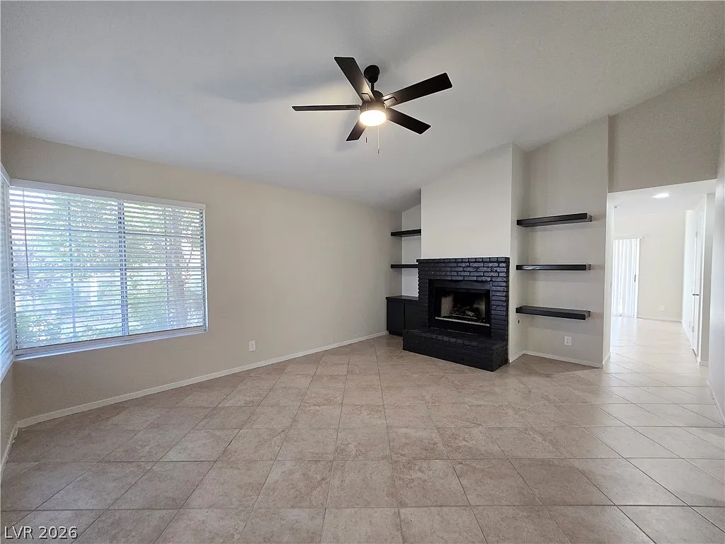 2 bed, 2.0 bath, 1185 sqft, $1,800 — Photo 4