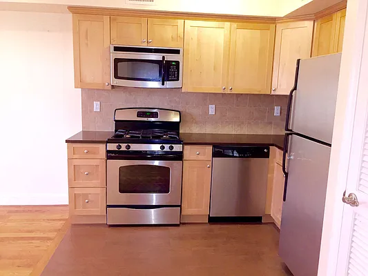 Rented by NY Space Finders Inc. | media 24