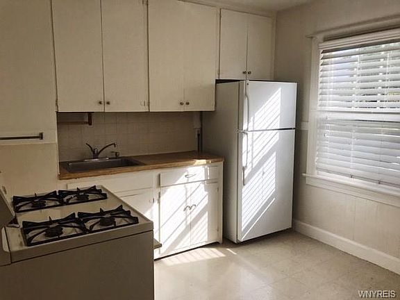 2nd image of 379 Washington Ave