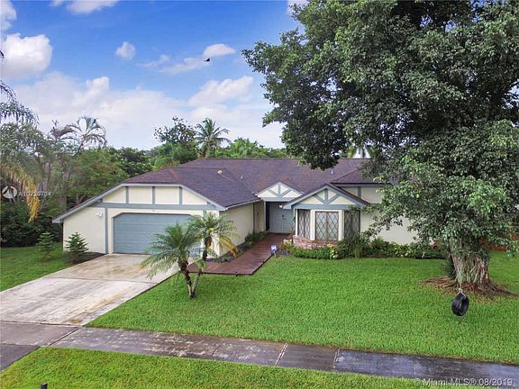 5th image of 15920 W Wind Cir