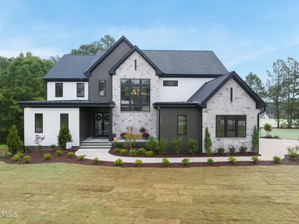 2109 Camber Dr, Wake Forest, NC 27587