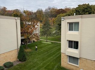 1911 Viking Dr NW APT 32, Rochester, MN 55901