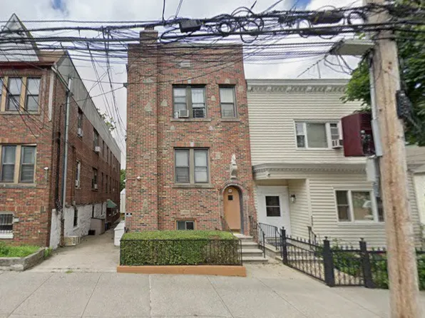 3325 Barker Ave, Bronx, NY 10467