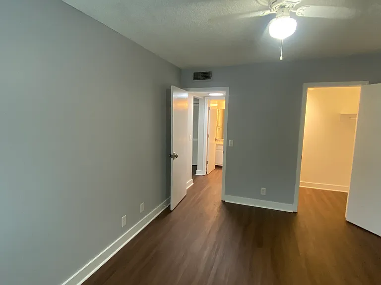 515 Basswood Ave #L-115 — Photo 6