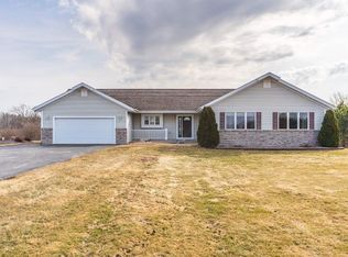 N4966 Hillcrest Rd, Medford, WI 54451