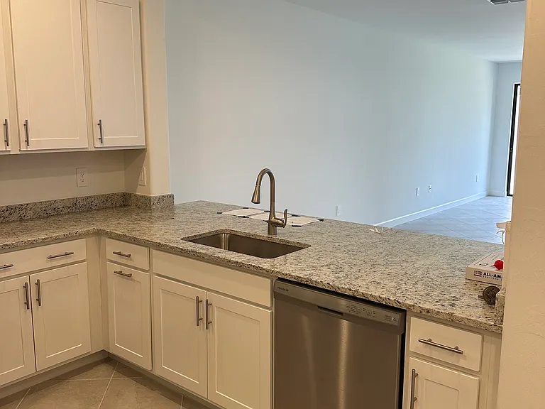 15916 Sunny Day Dr — Photo 5