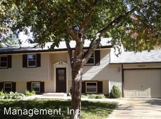 5524 Stonecliffe Dr, Lincoln, NE 68516