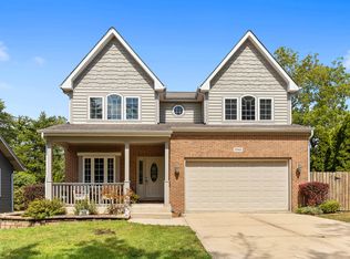 1946 Hitchcock Ave, Downers Grove, IL 60515