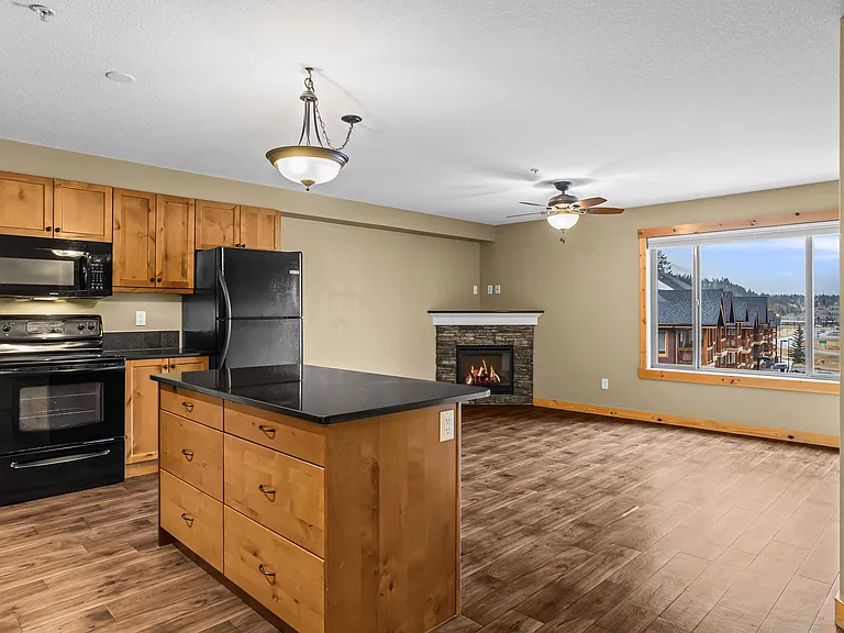 300 Palliser Ln #323 — Photo 9