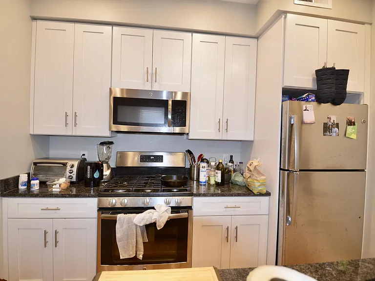 405 S Huntington Ave #2R — Photo 54
