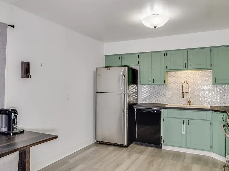 6909 Bomar Dr — Photo 5