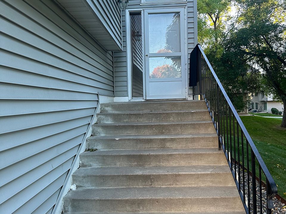 2nd image of 4137 Meadowlark Point