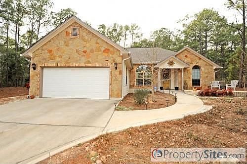 1st image of 126 Wainee Dr