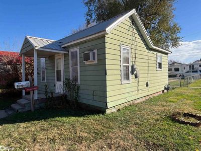 902 Clinton Ave, Ottumwa, IA, 52501