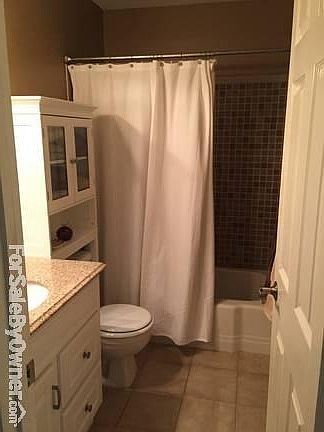 Tile and granite bathroom 