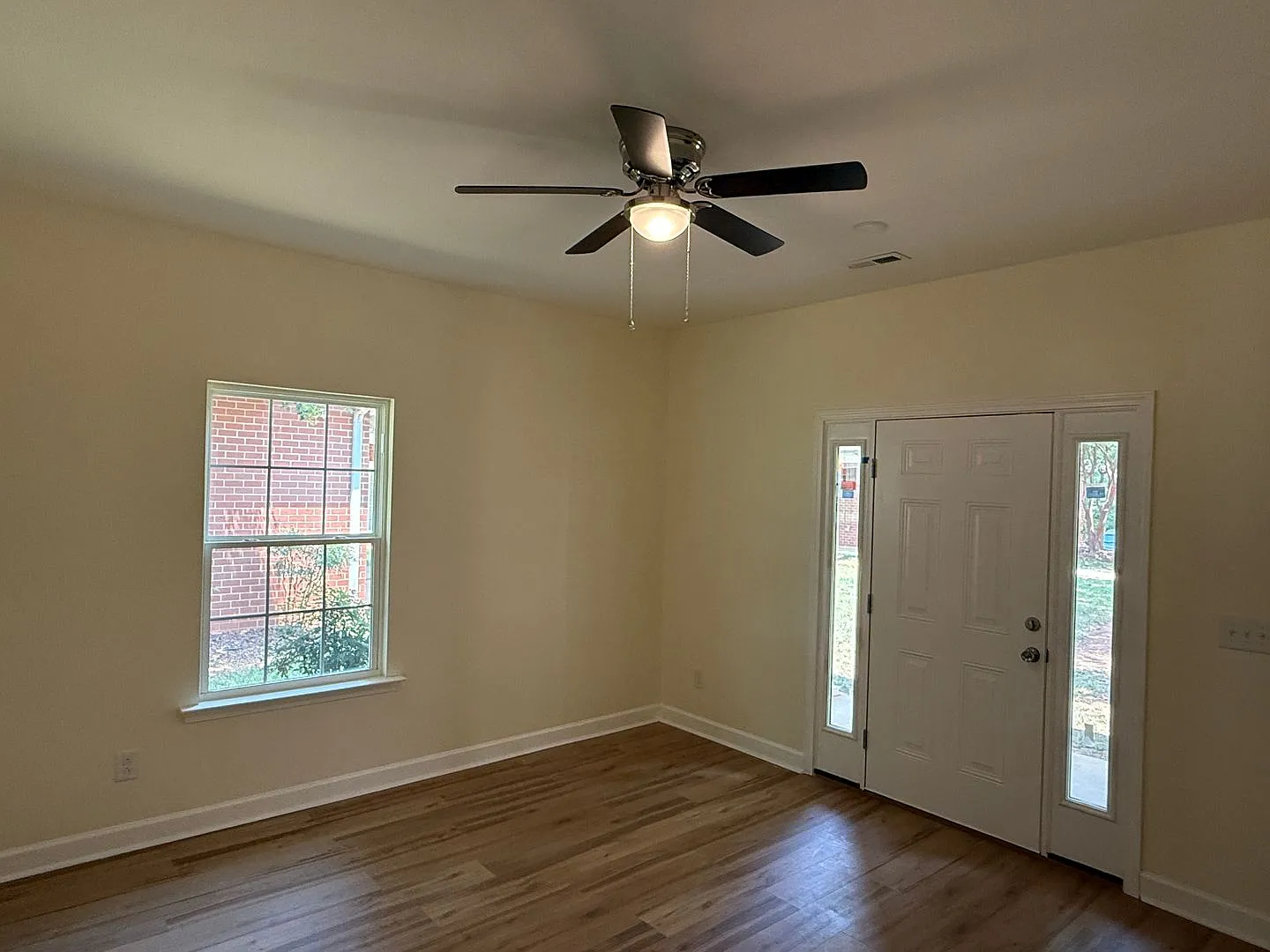 7045 Somerset Spring — Photo 2