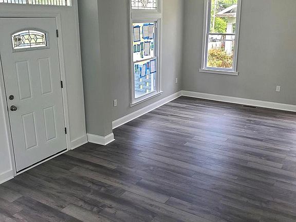 5th image of 3007 Glenmore Ave