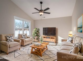 511 E Sycamore St, Lincolnton, NC 28092