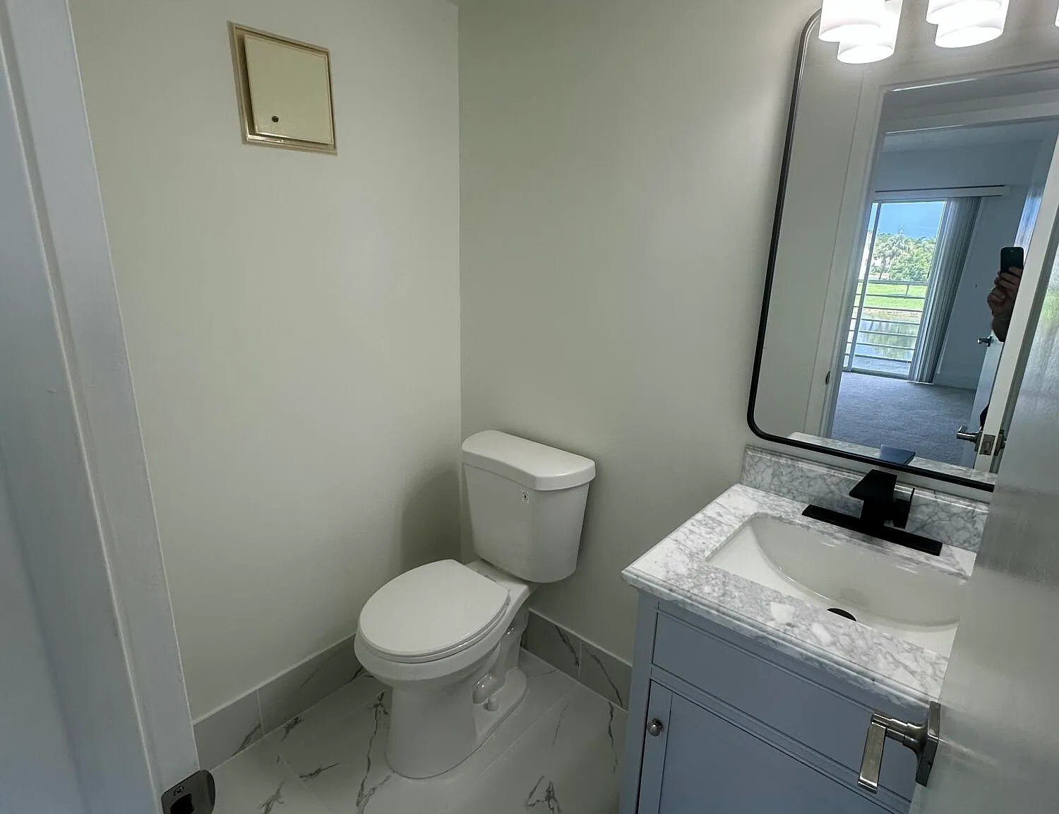 2 bed, 1.5 bath, 840 sqft, $1,800 — Photo 4