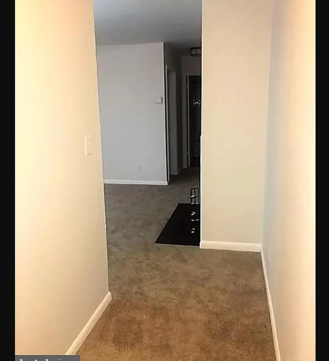 1 bed, 728 sqft, $1,500 — Photo 1