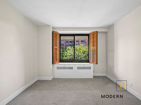 4th image of 195 Willoughby Ave APT 408