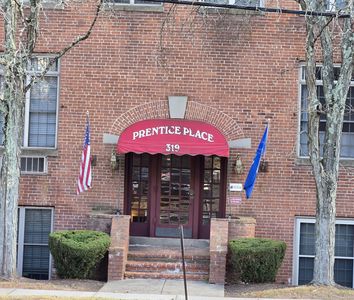 319 New Britain Road APT 306, Berlin, CT, 06037