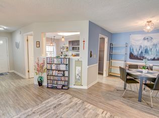 412 Mill Pond Rd, Roswell, GA 30076