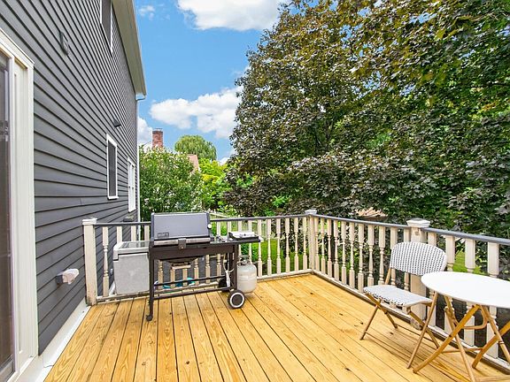 5th image of 20 Indian Ridge Dr