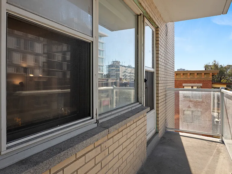 280 Laurier Ave E — Photo 35