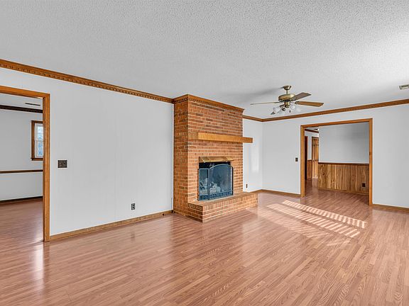 3rd image of 434 Old Hunts Bridge Rd