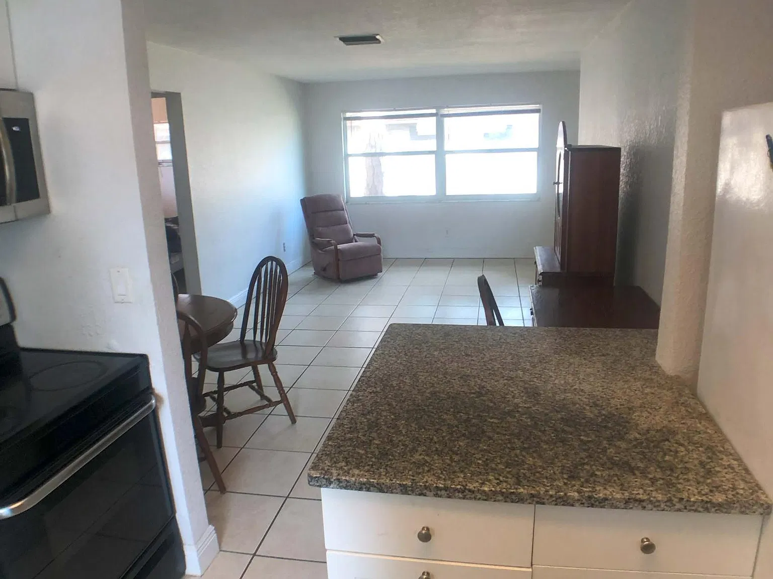 2 bed, 810 sqft, $1,750 — Photo 4