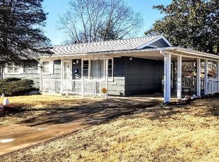 7 Forestwood Dr, Saint Louis, MO