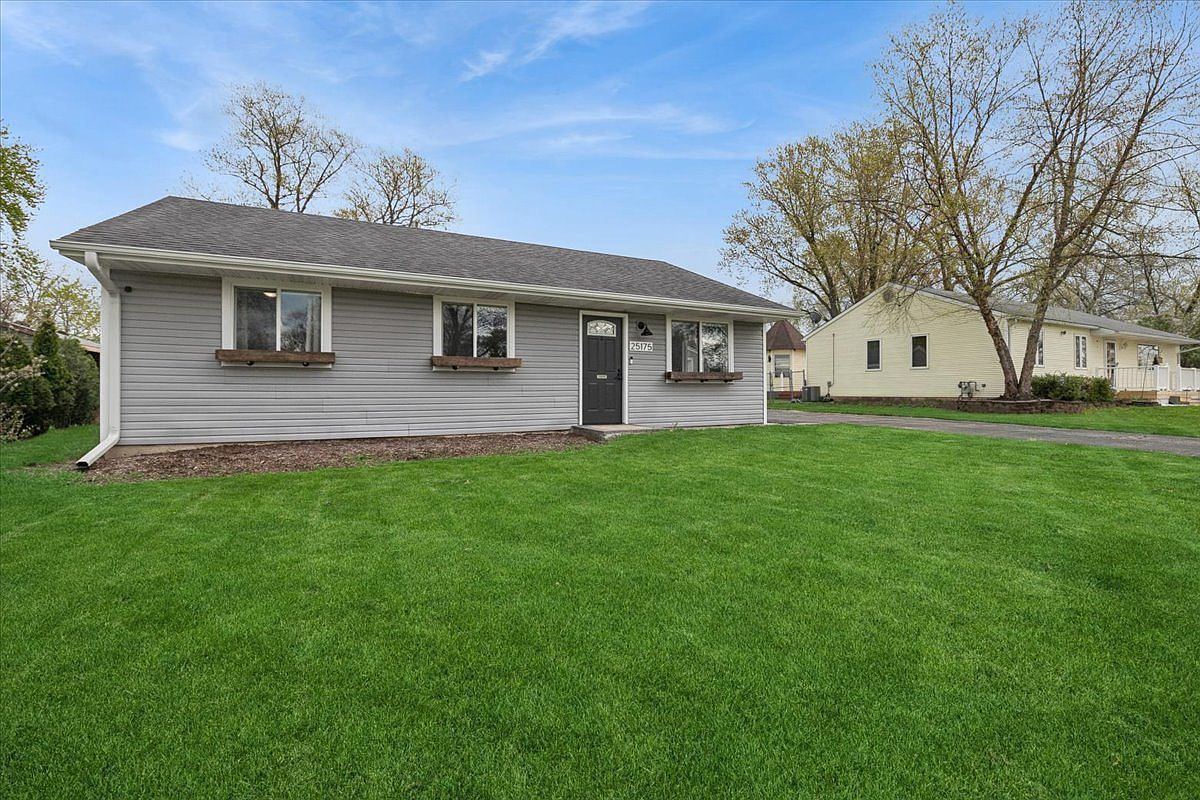 25175 W Lincoln Dr, Lake Villa, IL 60046 | Zillow