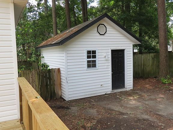 4th image of 8533 Lynn Haven Ln