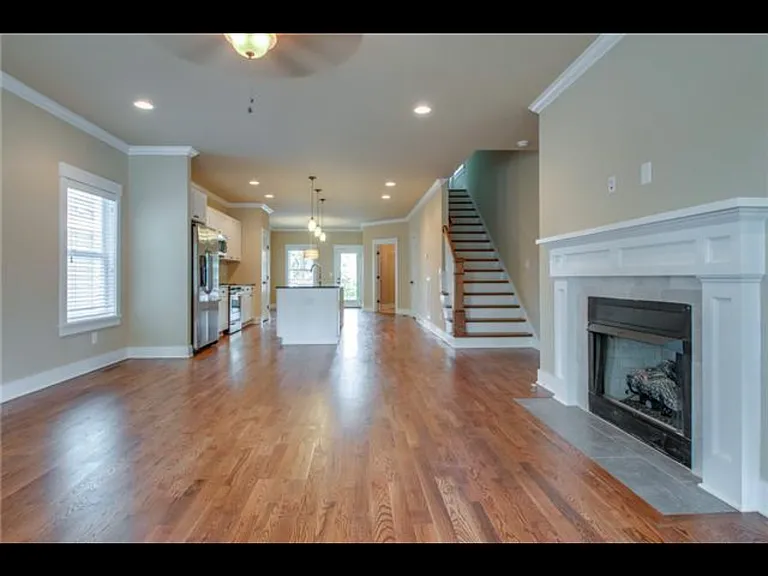 5312B Indiana Ave — Photo 2