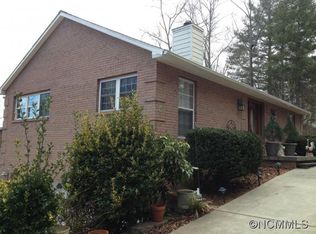 21 Morrow Dr, Fairview, NC 28730