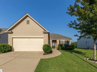 214 Marefair Ln, Simpsonville, SC 29680
