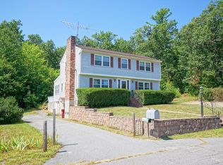 10 Margaret Rd, Tyngsboro, MA 01879