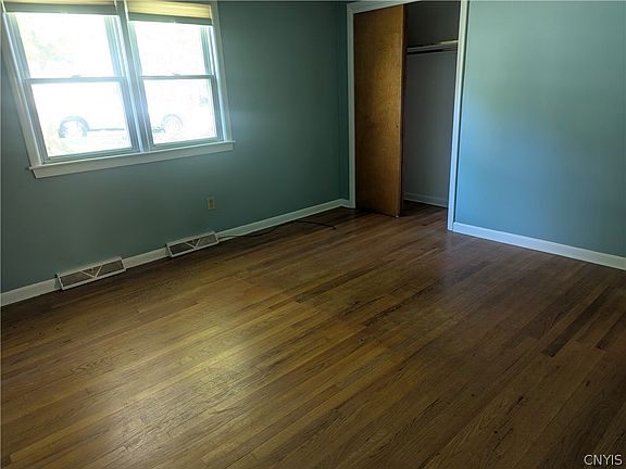 4th image of 111 Fay Rd