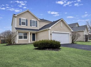 2310 Shiloh Dr, Aurora, IL 60503