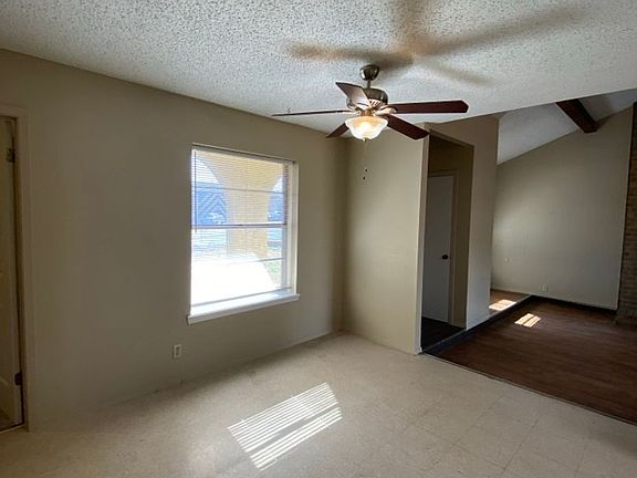 5th image of 2812 Sunset Dr